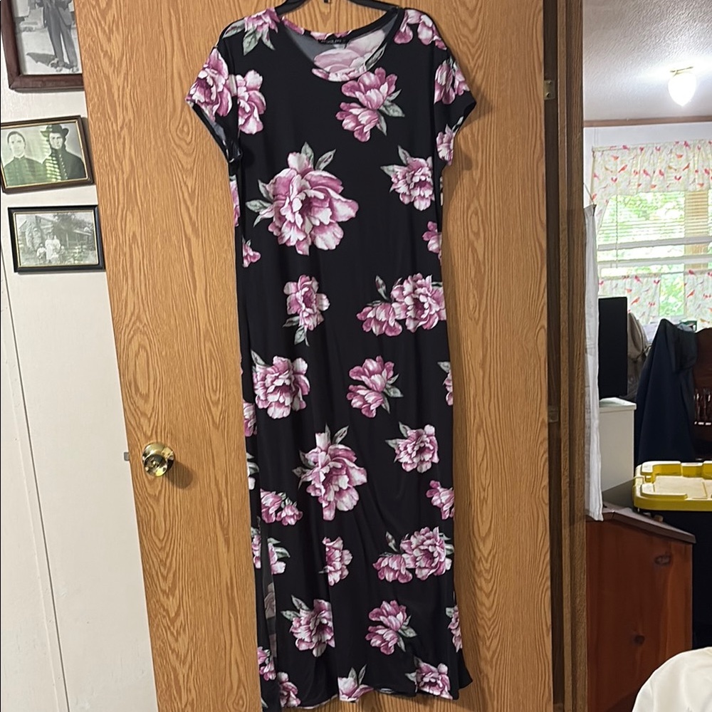 Acting Pro Black Maxi Dress with Pink Floral Design